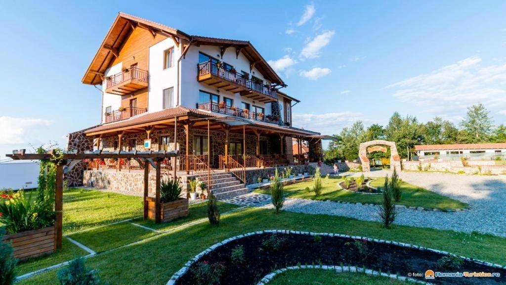 Pensiunea Casa Luanna Dragus Zewnętrze zdjęcie